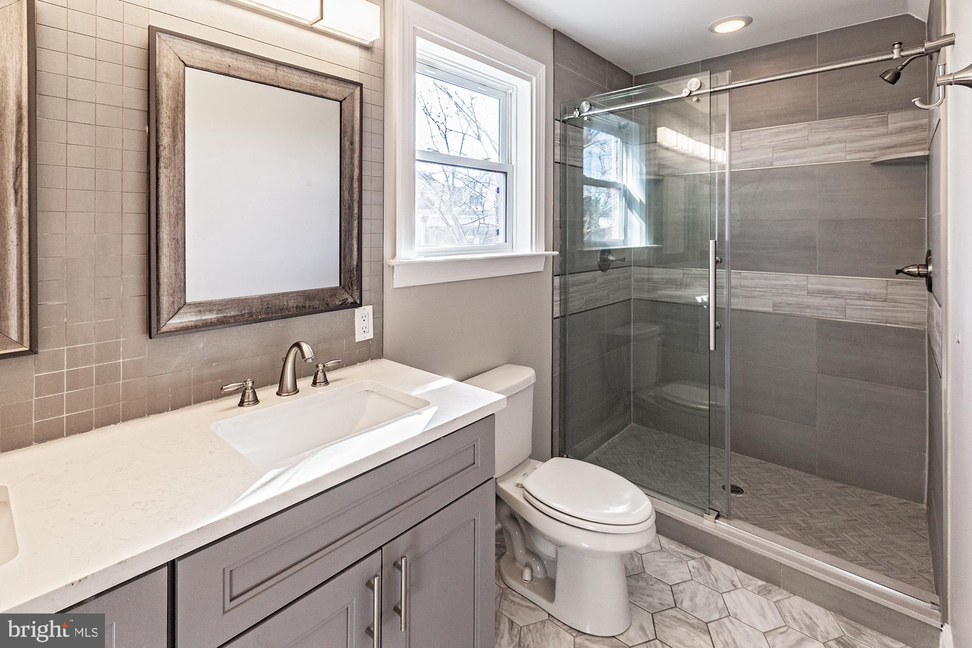 2132 McClellan Street Philadelphia, PA 19145 - Photo 9 of 18