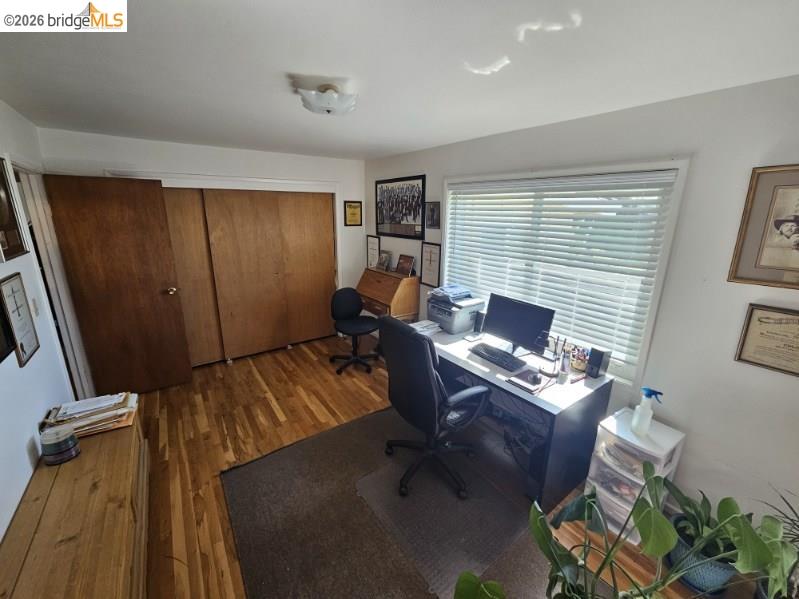 19967 Peaceful Oak Road Sonora, CA 95370 - Photo 18 of 35 Home office featuring dark wood-type flooring