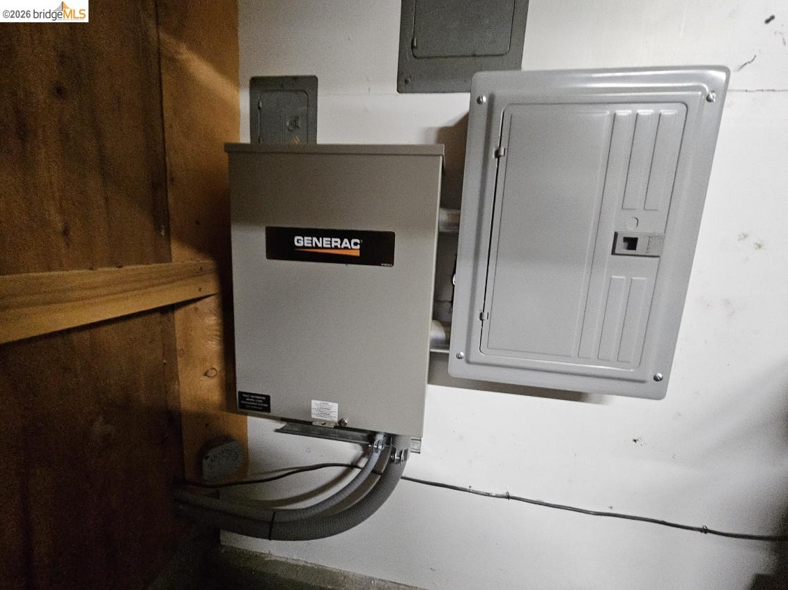 19967 Peaceful Oak Road Sonora, CA 95370 - Photo 32 of 35 Utility room with electric panel