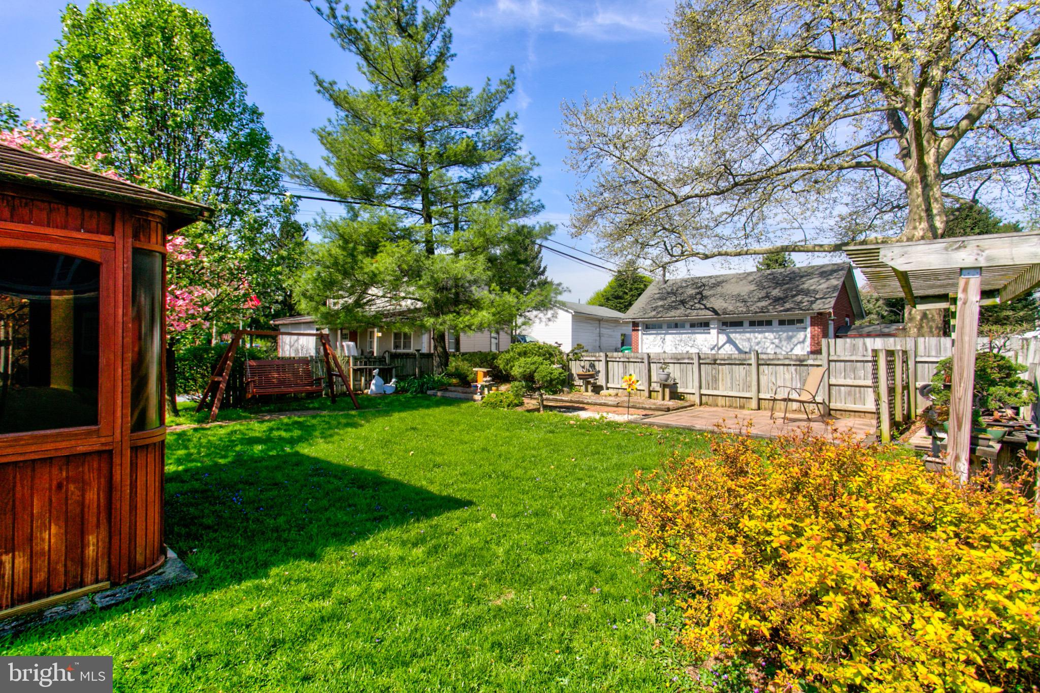 106 Colebrook Road Elizabethtown, PA 17022 - Photo 2 of 33 Gallery Image 2