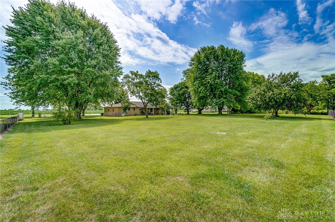 7673 Shields Road Lewisburg, OH 45338 - Photo 6 of 31 Gallery Image 6