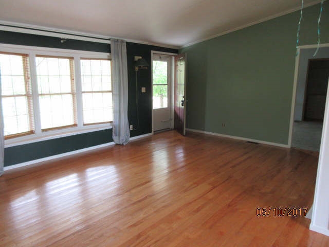 13220 Bliven Road Byron, MI 48418 - Photo 11 of 21 31317307-10.JPG