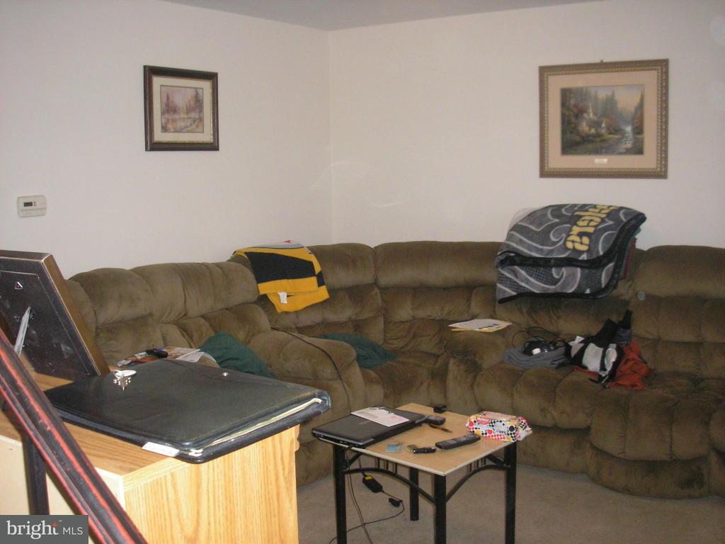 1611 North Reading Road Stevens, PA 17578 - Photo 4 of 20 Gallery Image 4