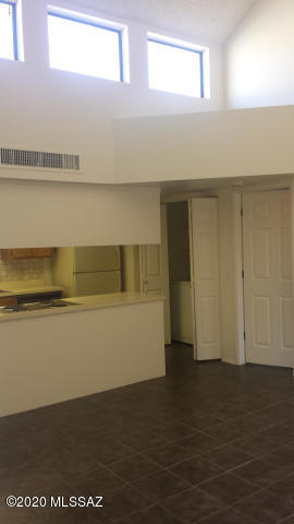 1200 East River Road, Unit F74 Tucson, AZ 85718 - Photo 13 of 16
