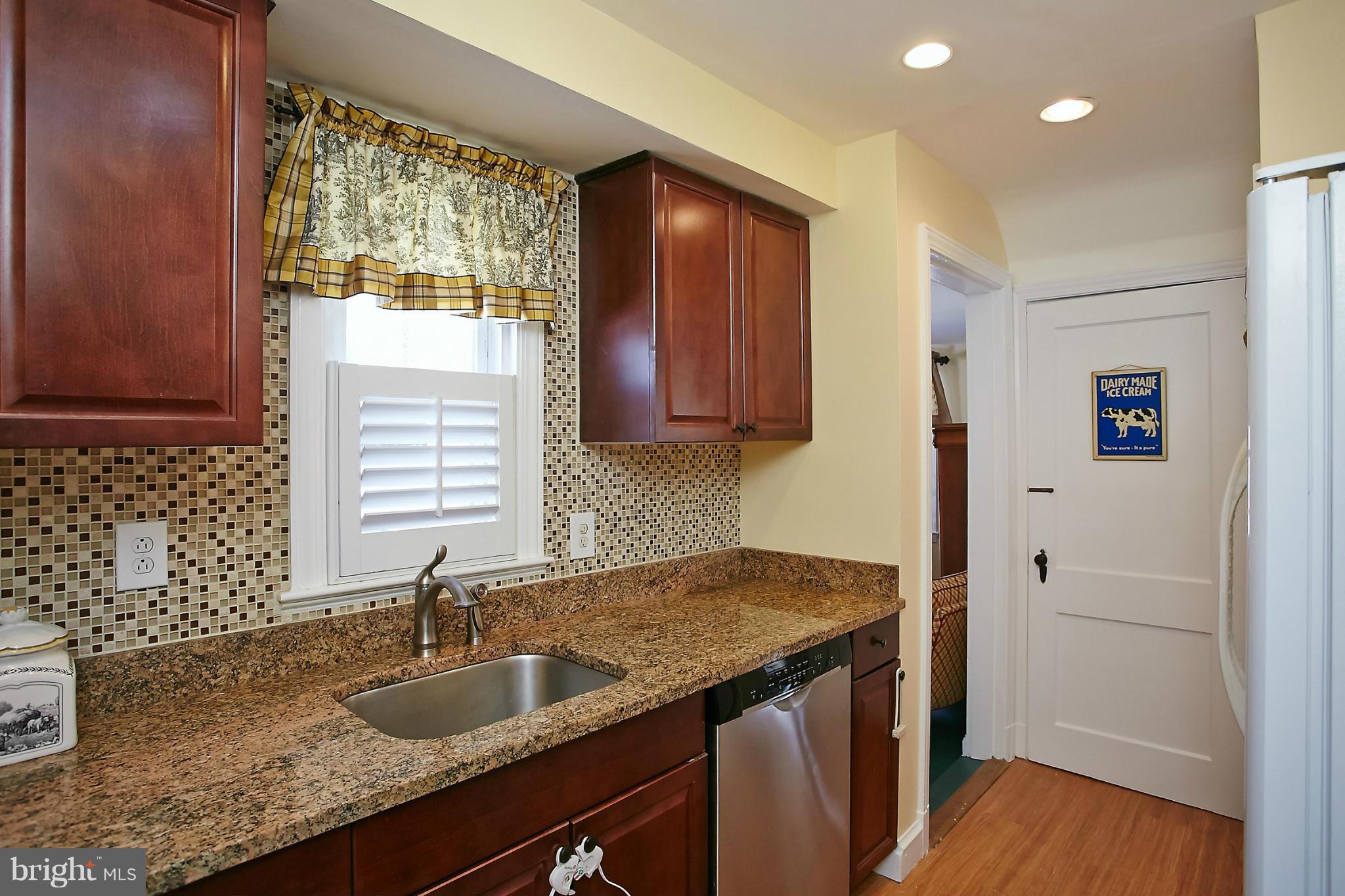 9912 Cherry Tree Lane Silver Spring, MD 20901 - Photo 11 of 30 Kitchen