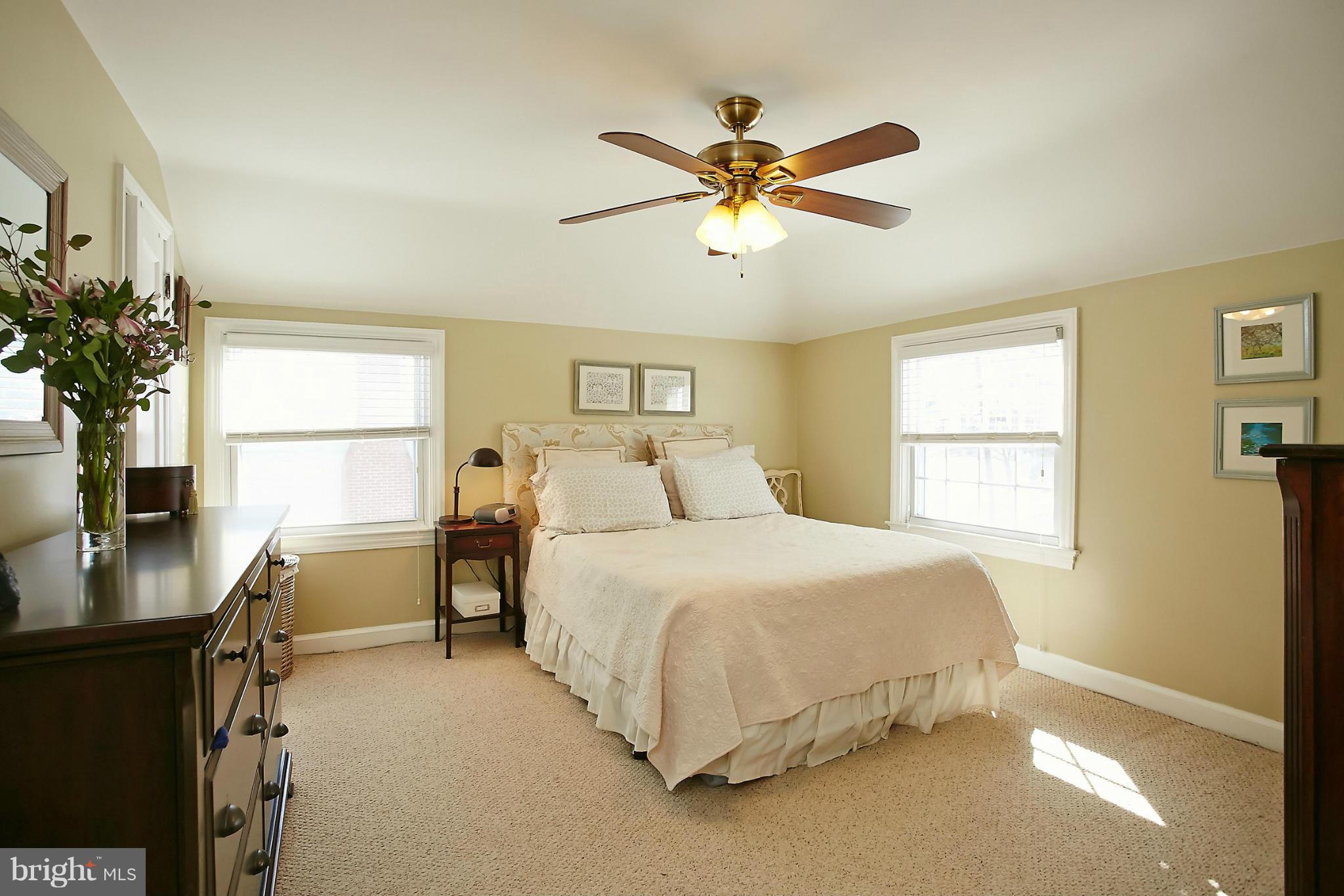 9912 Cherry Tree Lane Silver Spring, MD 20901 - Photo 17 of 30 Bedroom (Master)