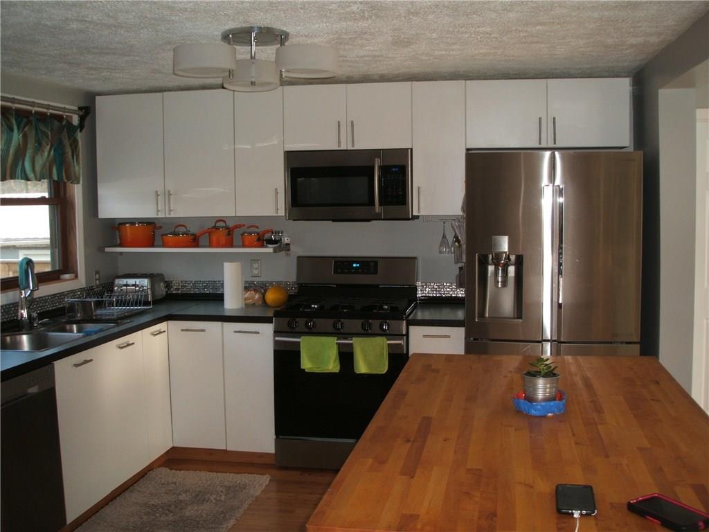 140 Eyth Road Butler, PA 16002 - Photo 3 of 15 Gallery Image 3