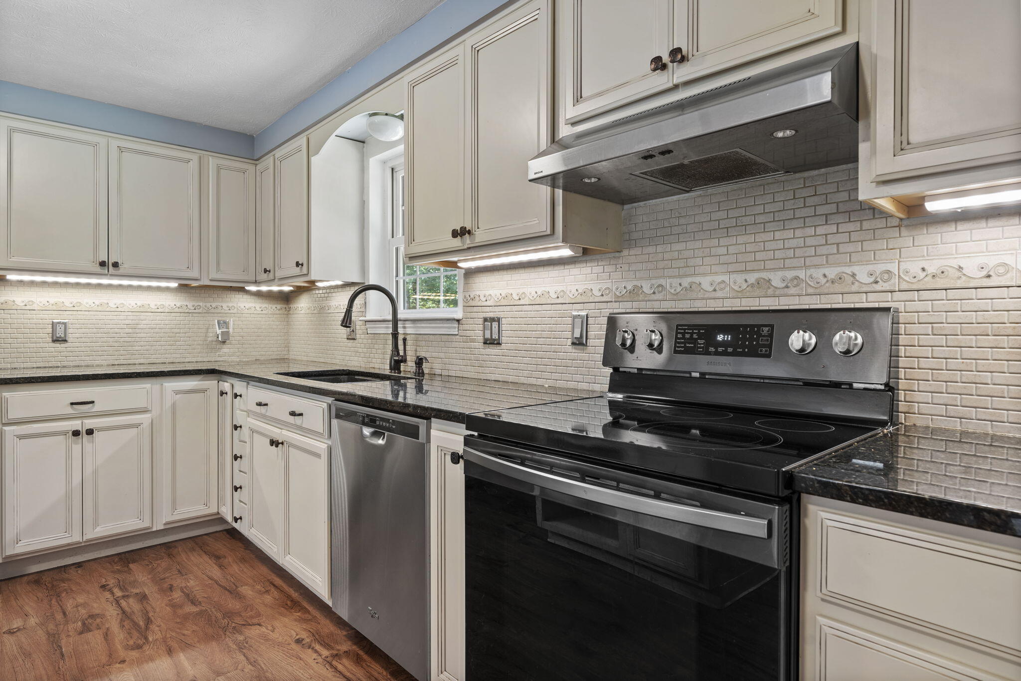 598 Townhouse Road East Waterboro, ME 04030 - Photo 12 of 39 16-web-or-mls-DSC06411