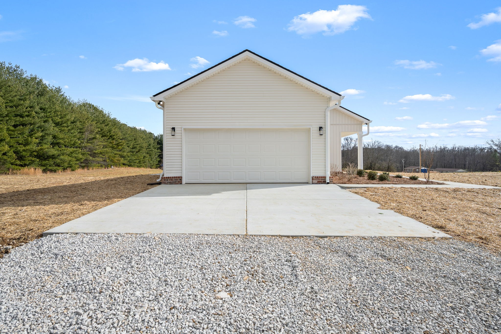 4151 Asbury Road Manchester, TN 37355 - Photo 28 of 32 a view of a house with a yard