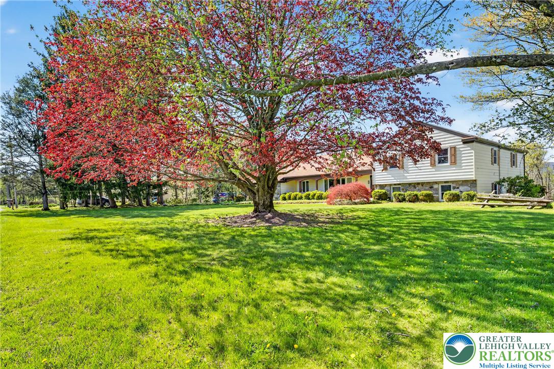 976 Ridge Road Bangor, PA 18013 - Photo 8 of 77