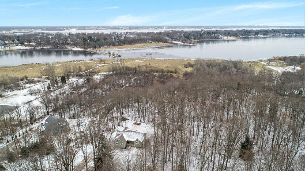 1041 Dykstra Road Muskegon, MI 49445 - Photo 9 of 46 DJI_0554