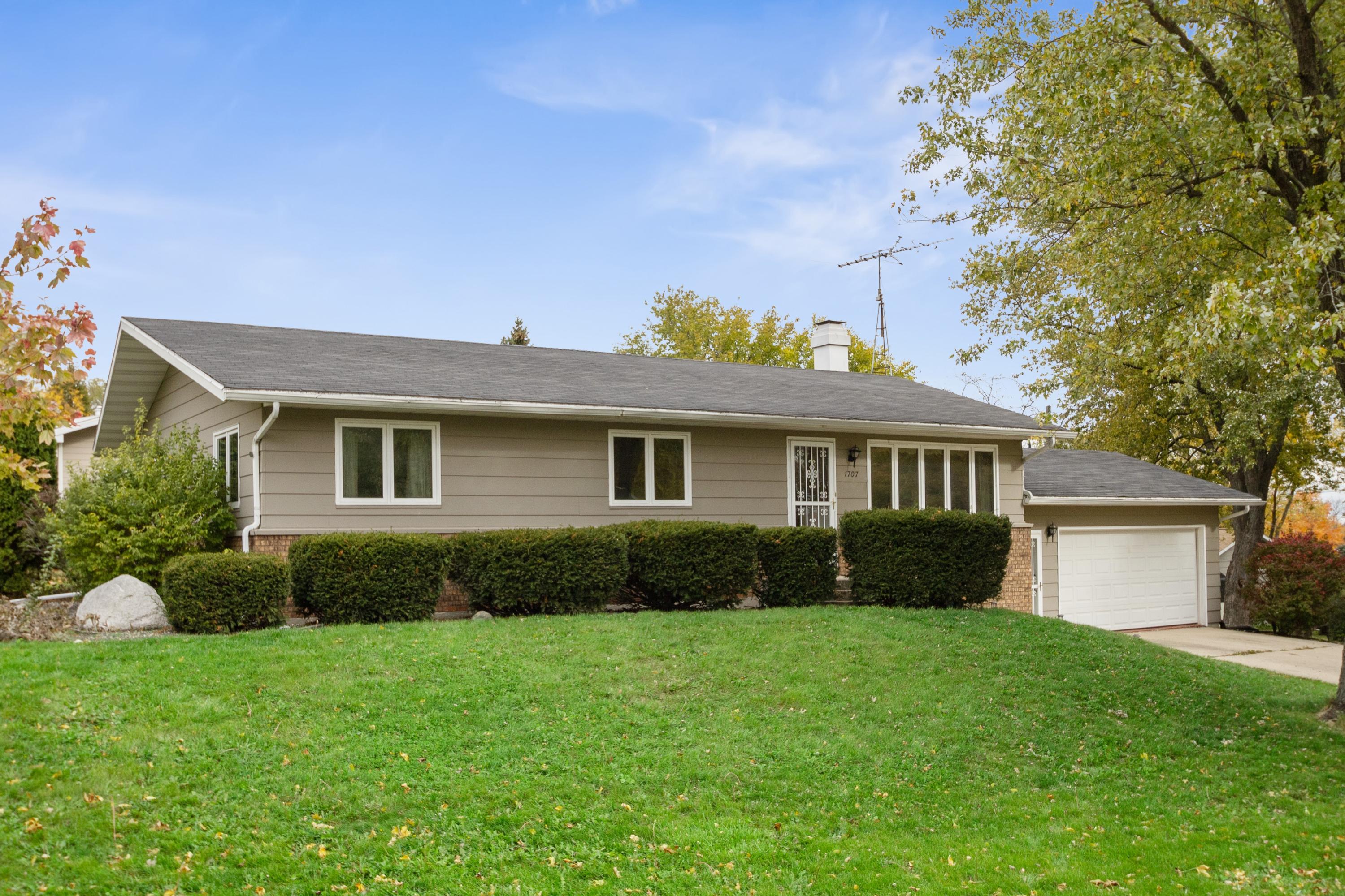 1707 Miller Road Lake Geneva, WI 53147 - Photo 1 of 1 01-Front View