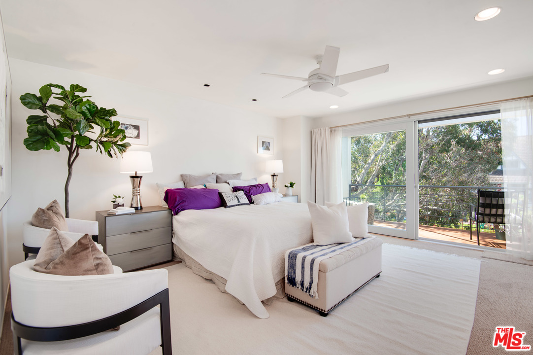 2331 Eastern Canal Venice, CA 90291 - Photo 26 of 32