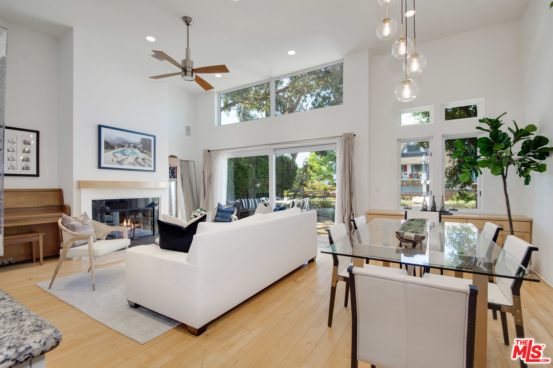 2331 Eastern Canal Venice, CA 90291 - Photo 5 of 32