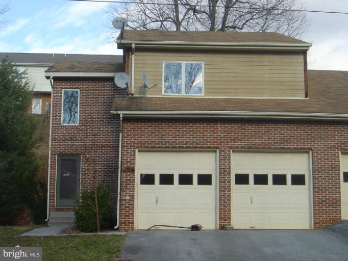 126 West Criser Road Front Royal, VA 22630 - Photo 13 of 13 Exterior (Front)