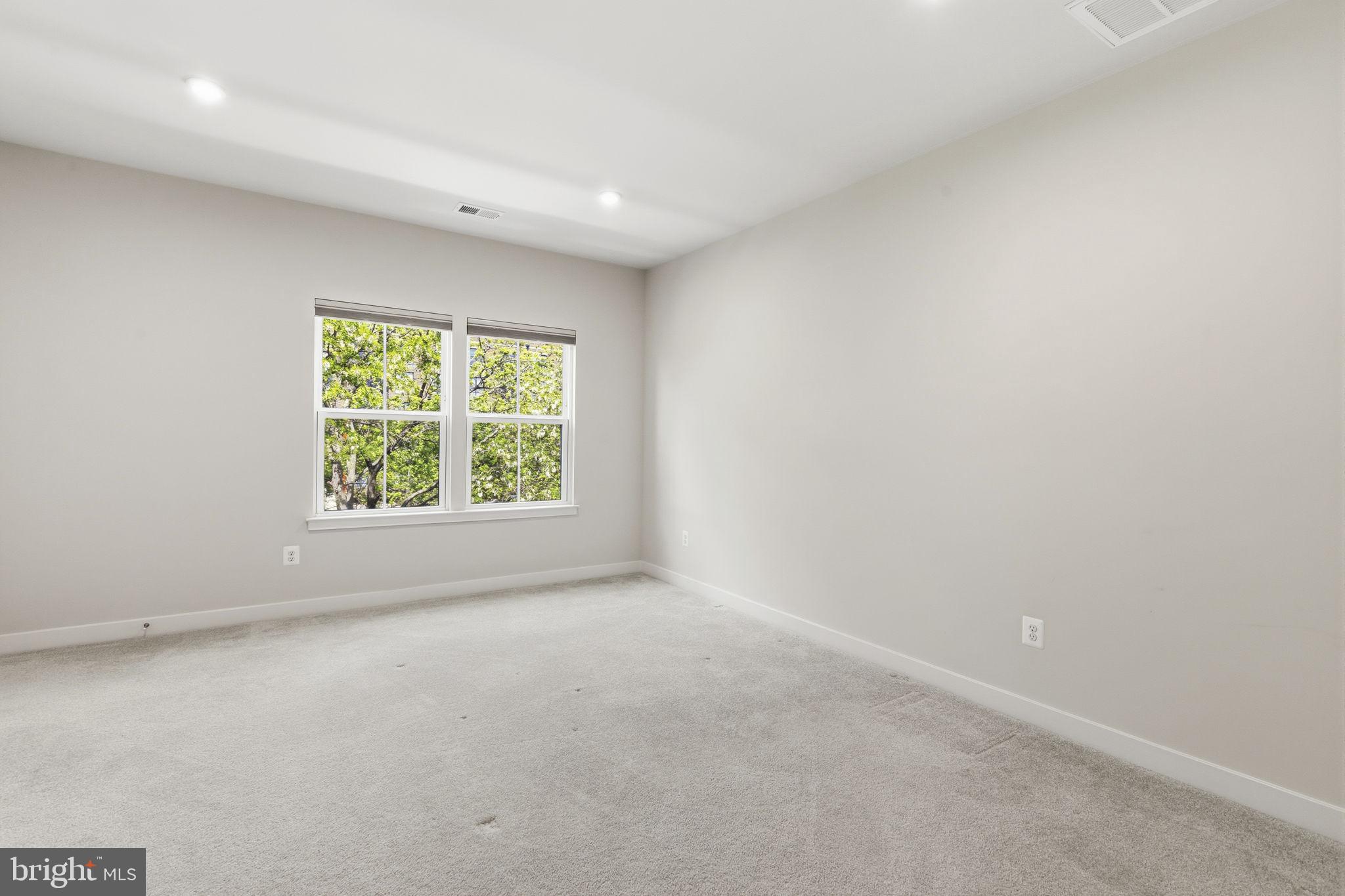 1566 Lowman Street Baltimore, MD 21230 - Photo 20 of 47 an empty room with windows