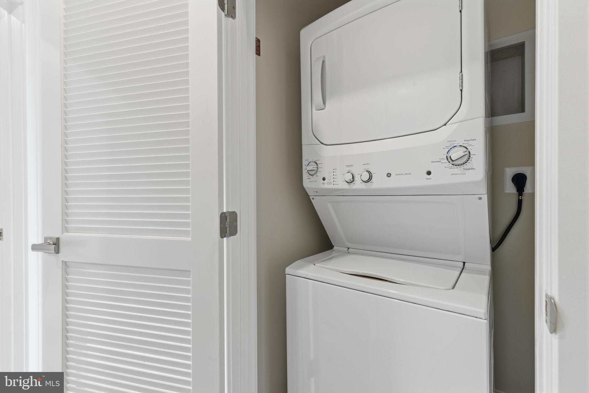 1566 Lowman Street Baltimore, MD 21230 - Photo 29 of 47 a utility room with dryer and washer