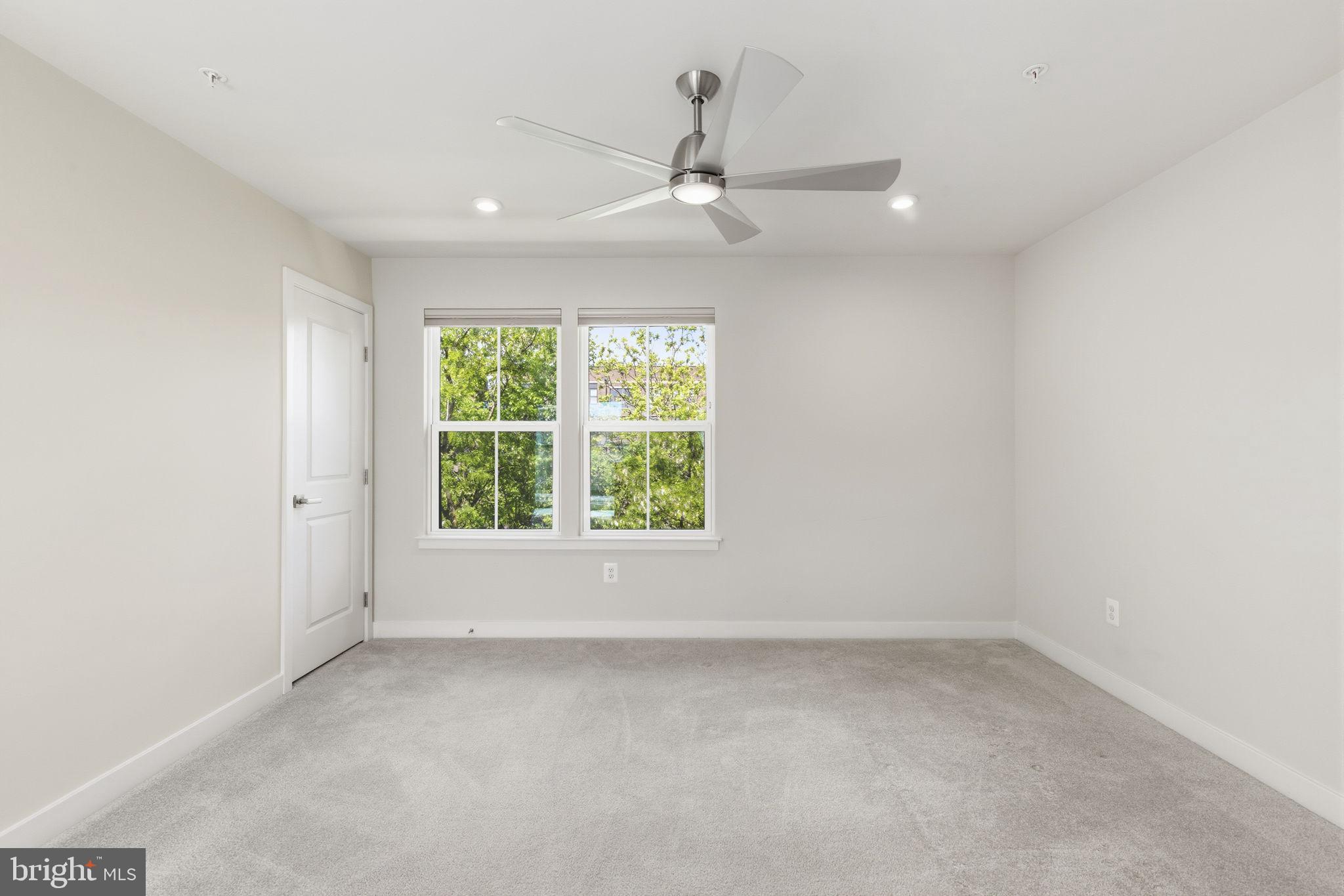 1566 Lowman Street Baltimore, MD 21230 - Photo 31 of 47 an empty room with a window