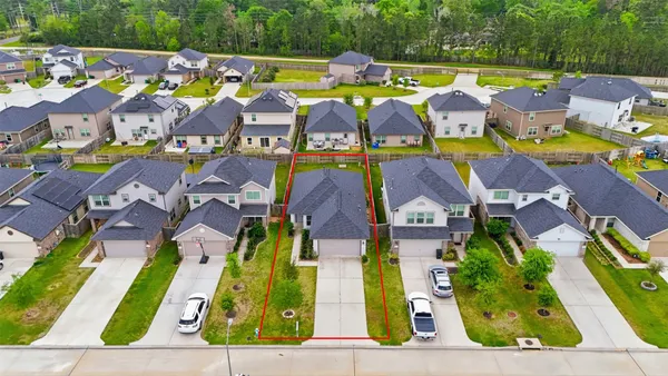 $1,800 | 1223 Blue Hazel Court, Pinehurst, TX 77362