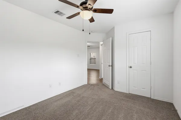 $1,800 | 1223 Blue Hazel Court, Pinehurst, TX 77362