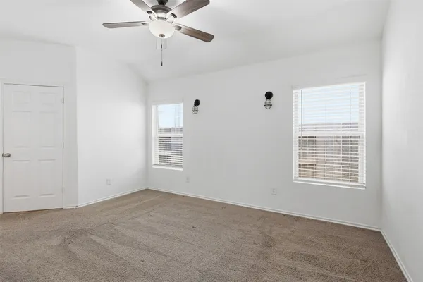 $1,800 | 1223 Blue Hazel Court, Pinehurst, TX 77362