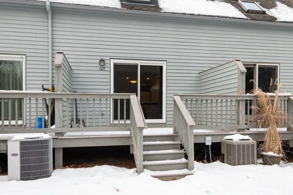 $295,000 | 107 Glengarry Drive, Unit 107, Stratham, NH 03885