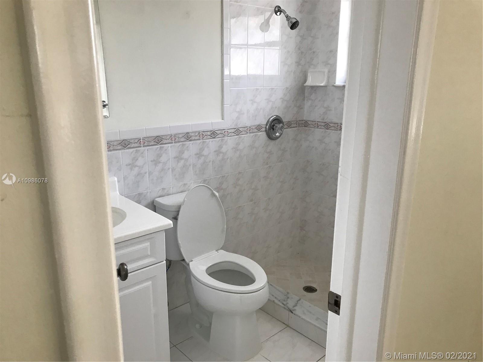 2980 Northeast 19th Terrace, Unit B Lighthouse Point, FL 33064 - Photo 16 of 16
