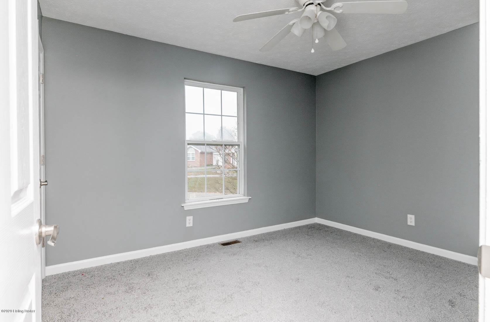 8103 Krystle Ridge Place Louisville, KY 40258 - Photo 13 of 19 DSC_5968