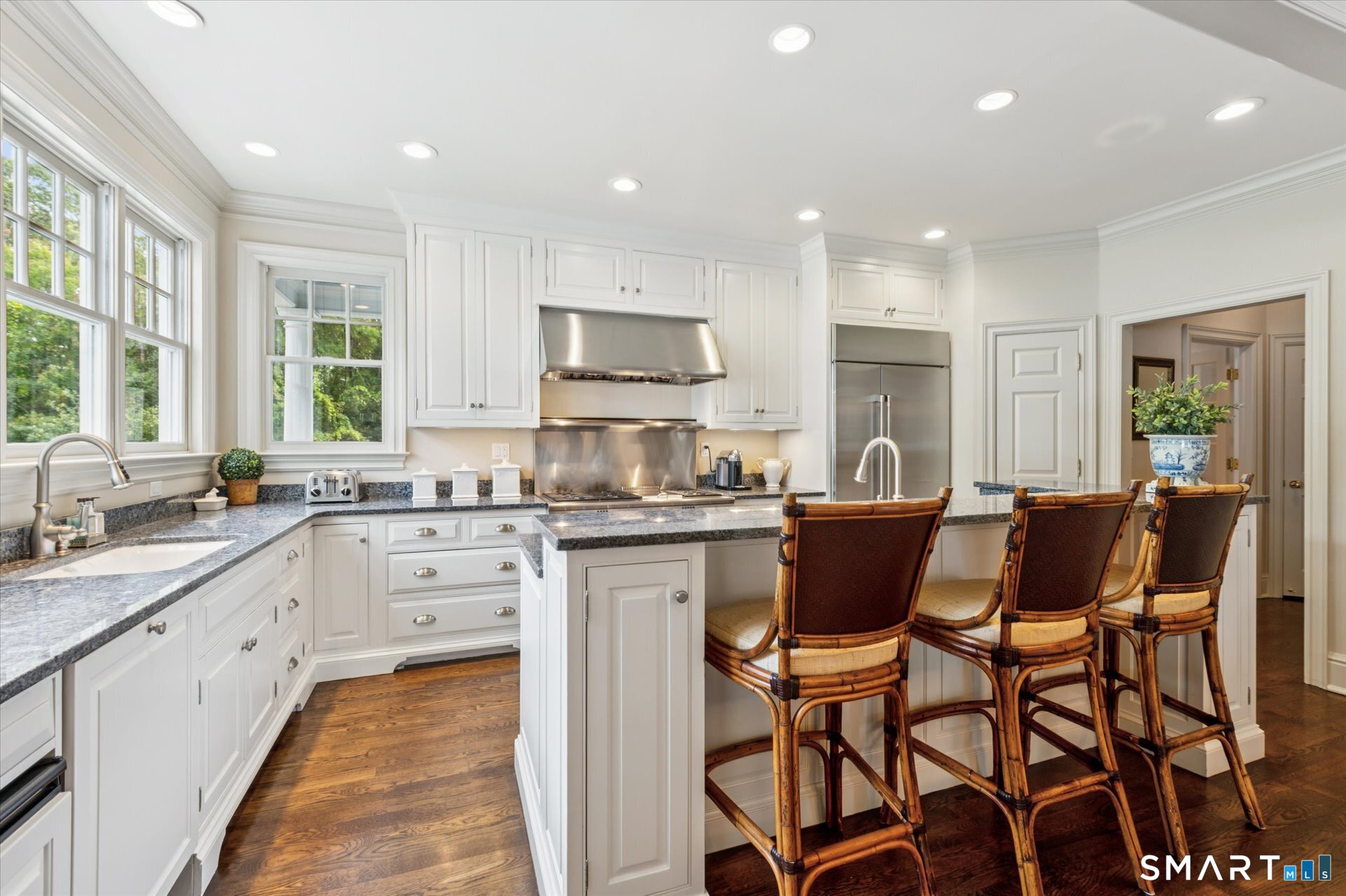 79 Highridge Road Simsbury, CT 06092 - Photo 9 of 40