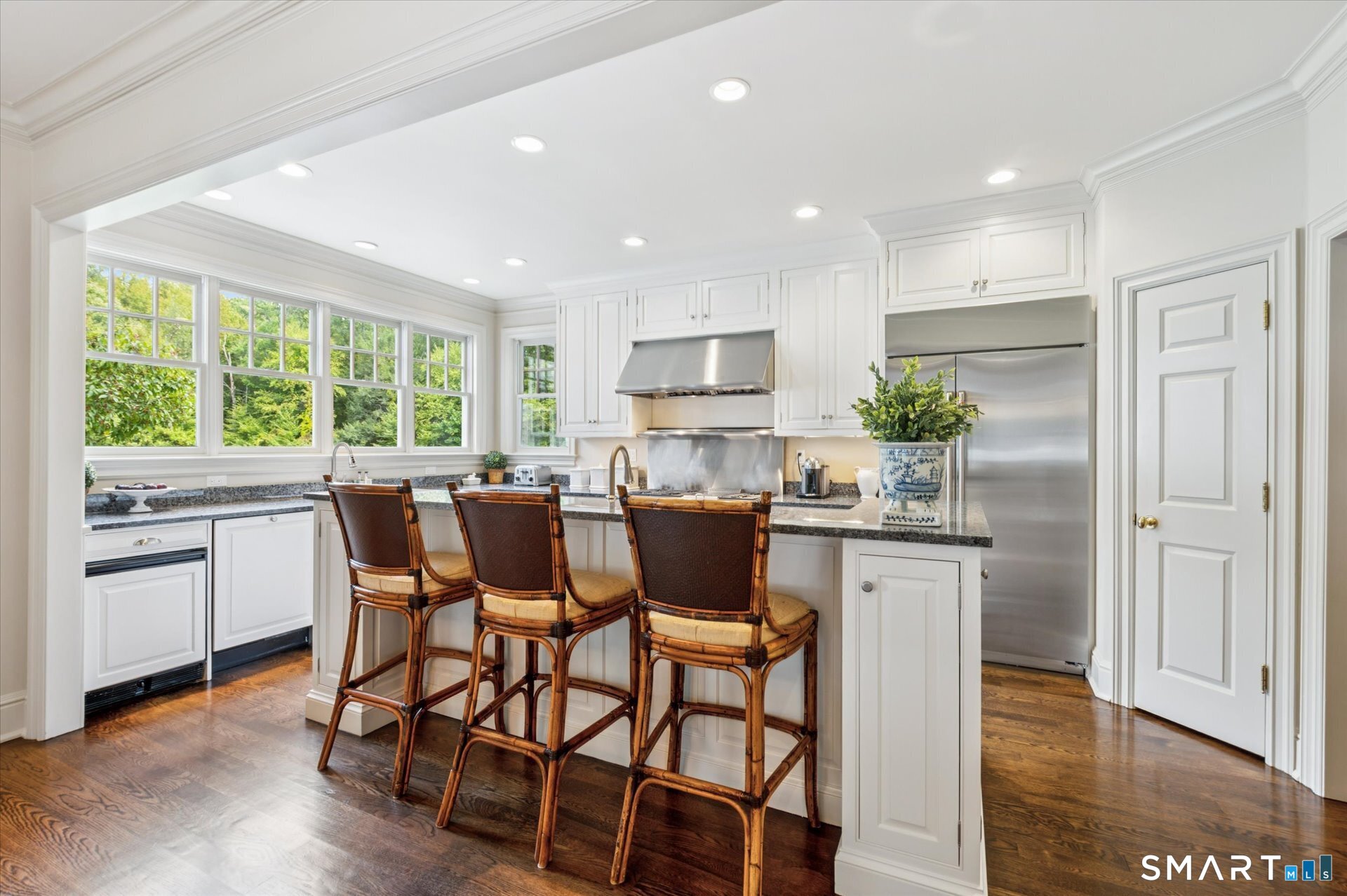 79 Highridge Road Simsbury, CT 06092 - Photo 10 of 40