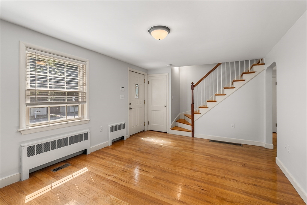 281 Lowell Street Lexington, MA 02420 - Photo 9 of 42