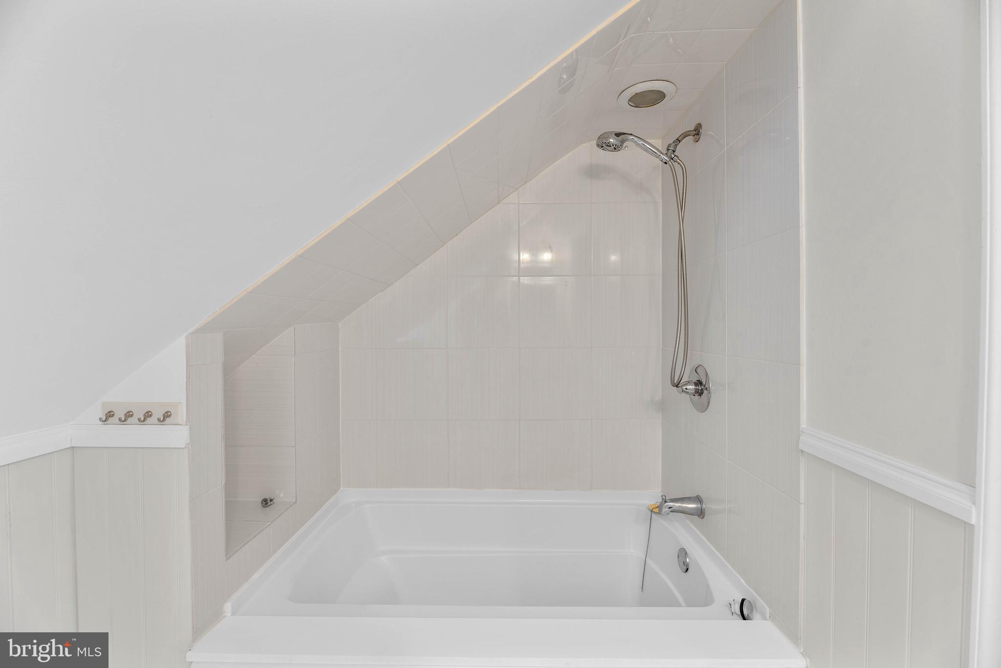 786 Hollow Road Ellicott City, MD 21043 - Photo 15 of 27 Bath