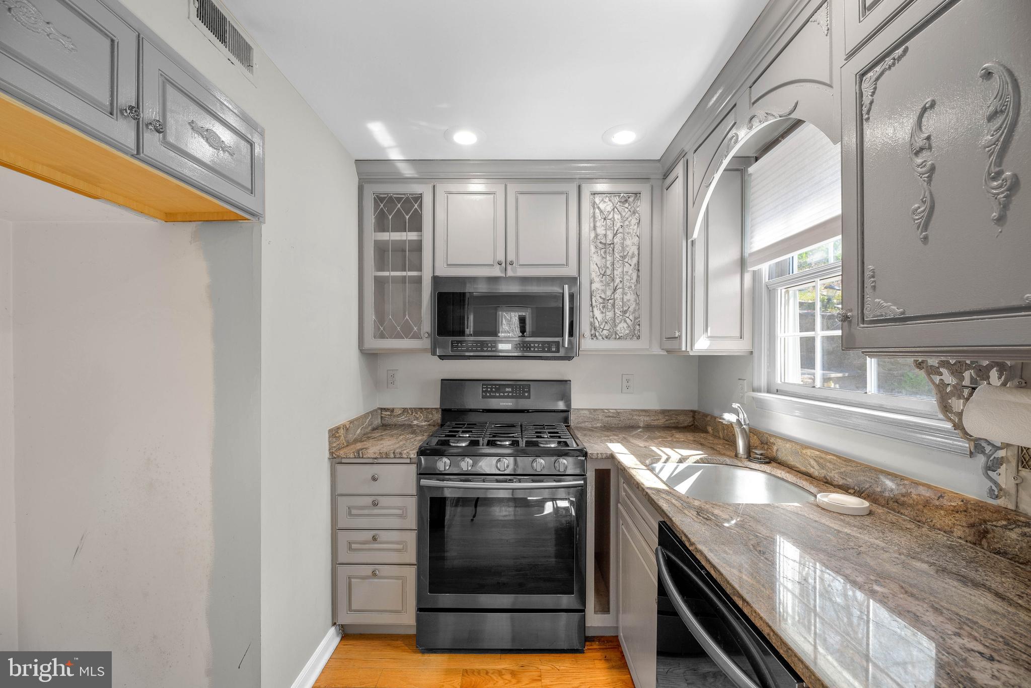 786 Hollow Road Ellicott City, MD 21043 - Photo 6 of 27 Kitchen