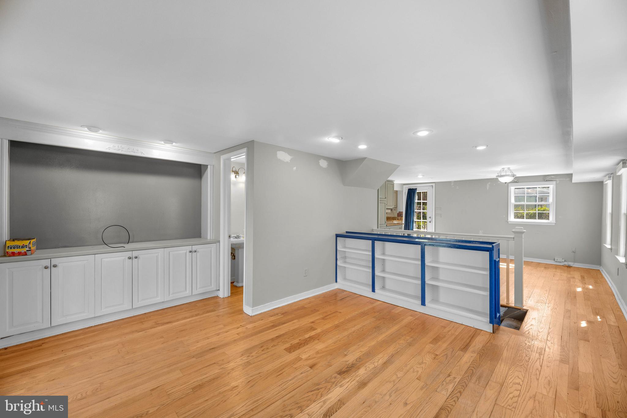 786 Hollow Road Ellicott City, MD 21043 - Photo 9 of 27 Living Area