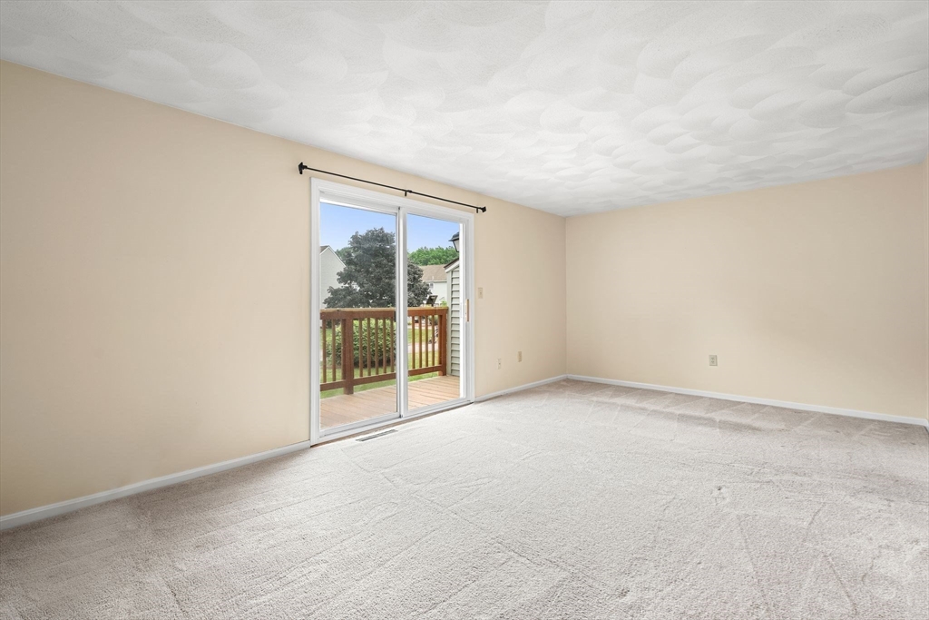144 Patrick Road, Unit 144 Tewksbury, MA 01876 - Photo 7 of 40
