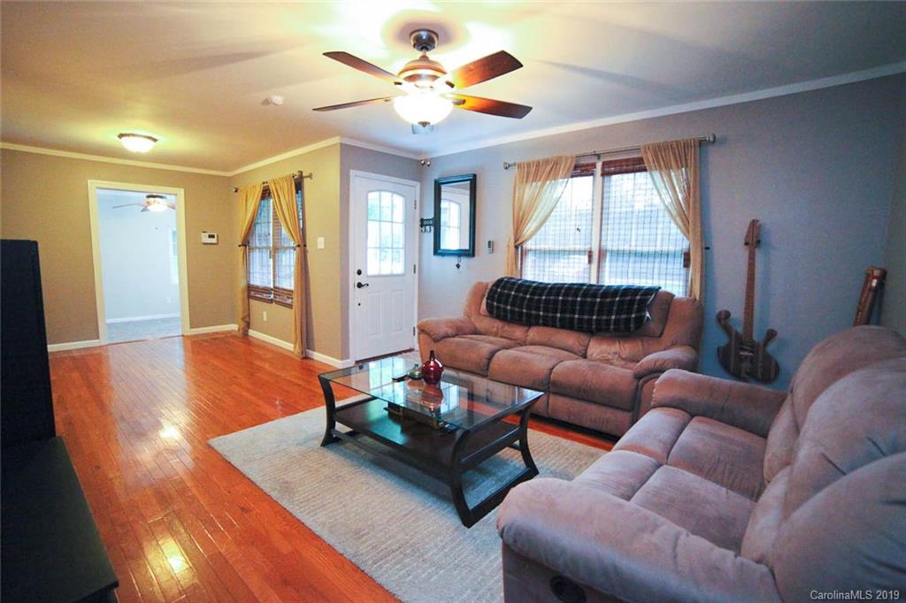 1347 Legion Road Fort Mill, SC 29715 - Photo 5 of 19 Gallery Image 5