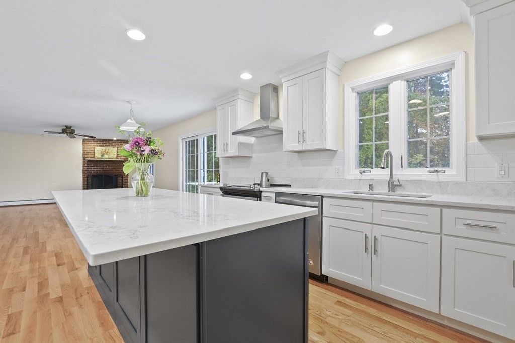 414 Andover Street Georgetown, MA 01833 - Photo 3 of 26