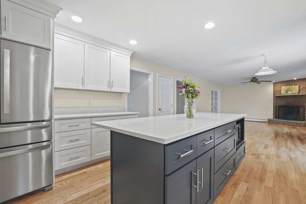 414 Andover Street Georgetown, MA 01833 - Photo 4 of 26