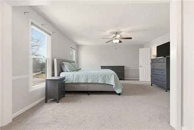 $440,000 | 1701 East Sheridan Bridge Lane, Olathe, KS 66062