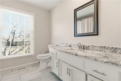 $440,000 | 1701 East Sheridan Bridge Lane, Olathe, KS 66062