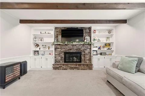 $440,000 | 1701 East Sheridan Bridge Lane, Olathe, KS 66062