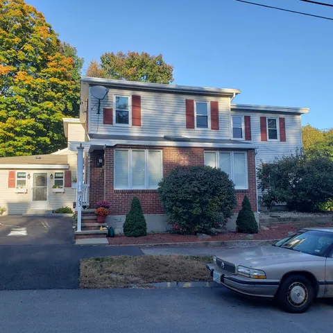 $2,650 | 13 Rogers Street, Unit A, Dover, NH 03820