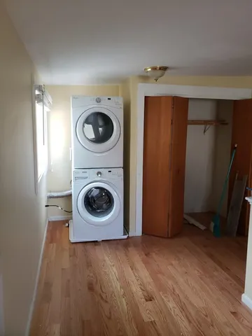 $2,650 | 13 Rogers Street, Unit A, Dover, NH 03820