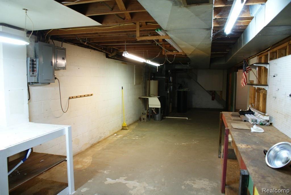 4200 Davison Road Lapeer, MI 48446 - Photo 56 of 60 DSC06903.jpg