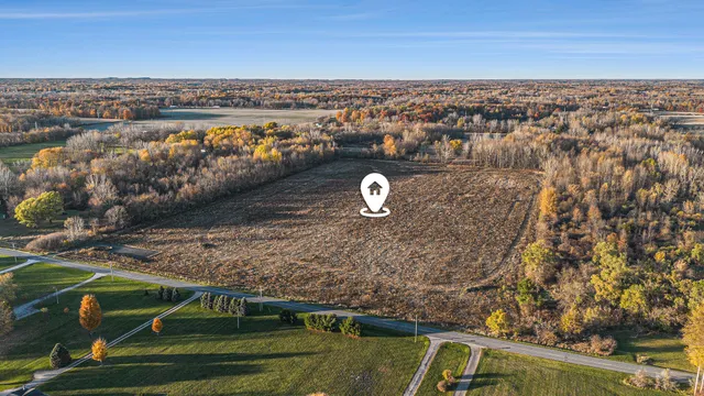 $199,000 | 69474 68th Avenue, Watervliet, MI 49098