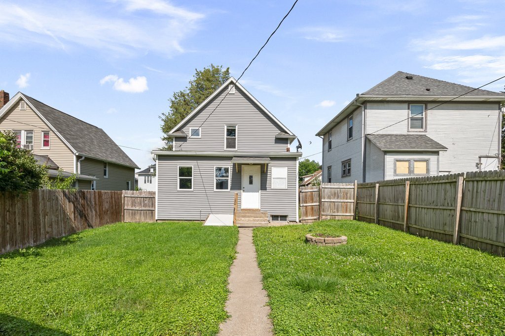 421 39th Street Moline, IL 61265 - Photo 25 of 28