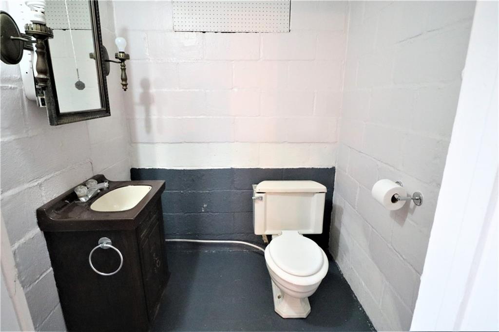 3009 Heights Road Aliquippa, PA 15001 - Photo 17 of 24 Gallery Image 17