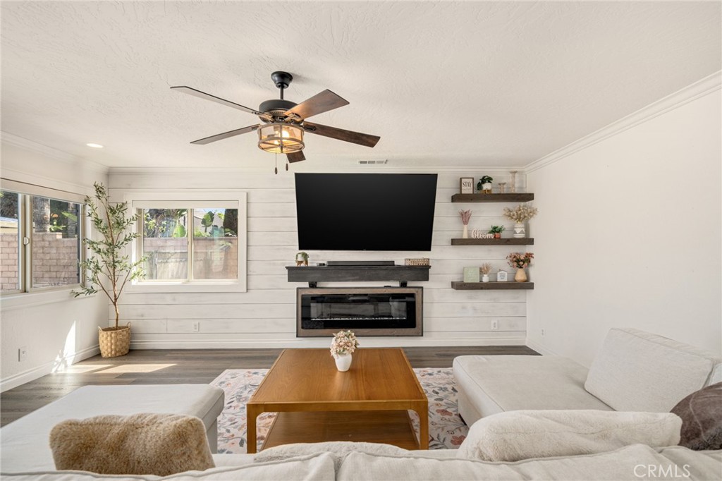 10115 Sioux Circle Riverside, CA 92503 - Photo 4 of 39