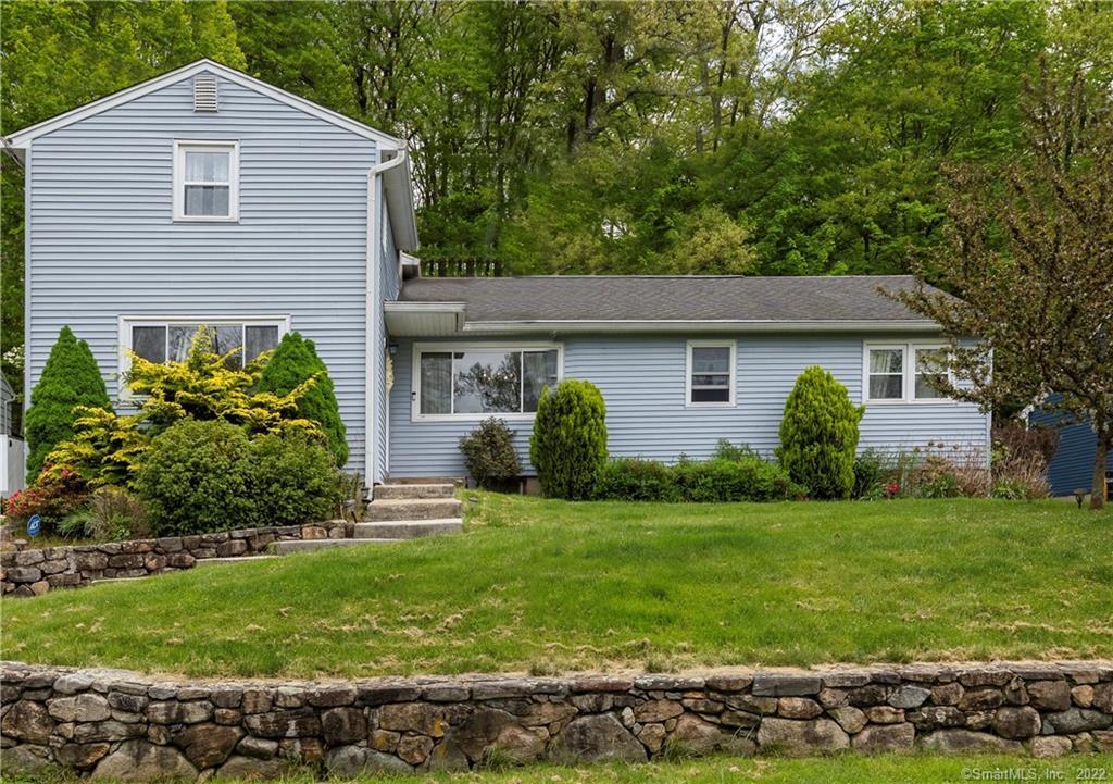 18 Rustic Road Ridgefield, CT 06877 - Photo 1 of 1 Front view from street