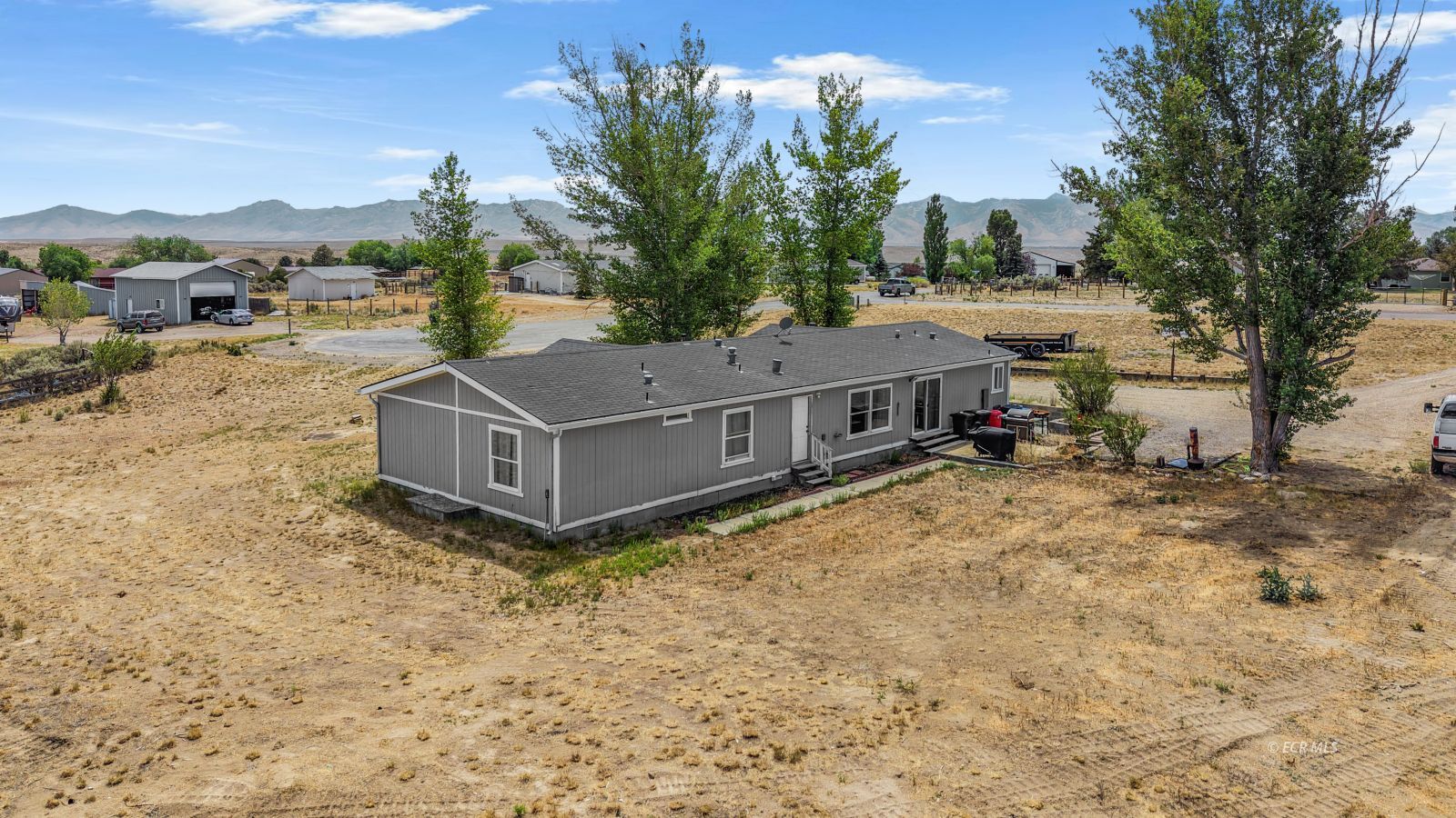 695 Dillon Lane Spring Creek, NV 89815 - Photo 6 of 28